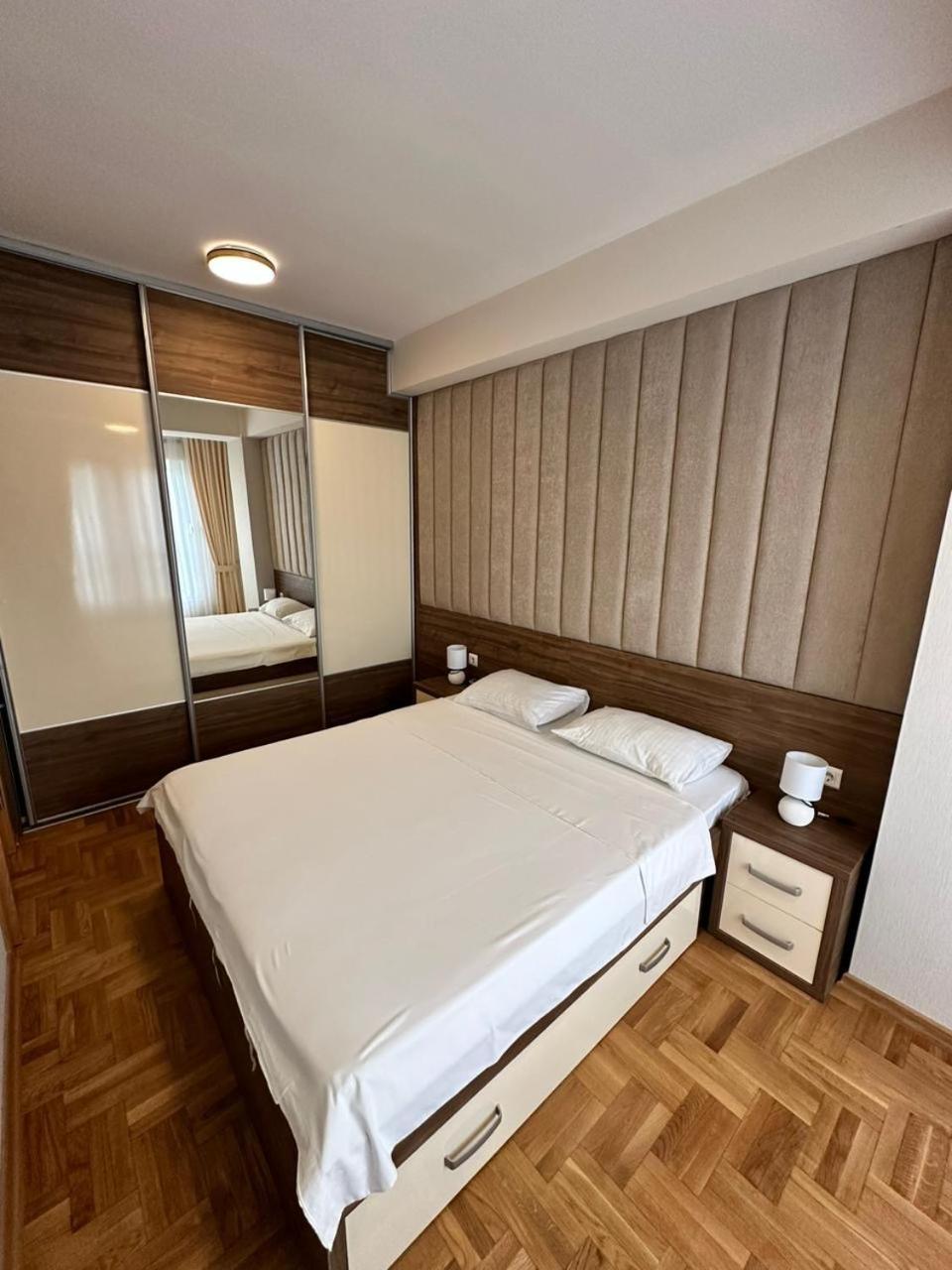 Apartments 28 Подгориця Екстер'єр фото