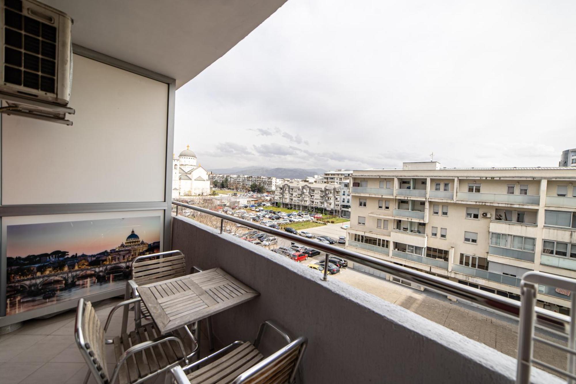 Apartments 28 Подгориця Екстер'єр фото